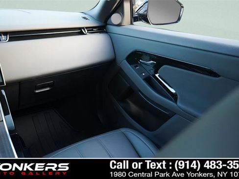 Used 2024 Land Rover Range Rover Evoque S image 40