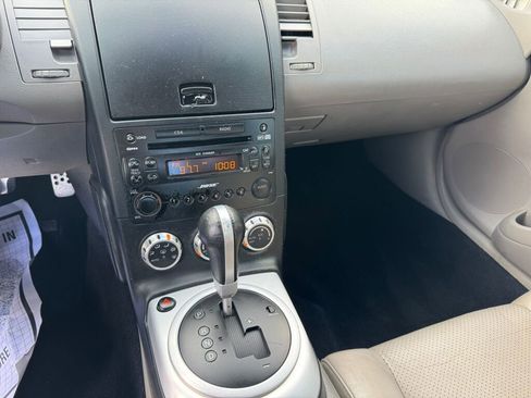 Used 2006 Nissan 350Z Touring image 16