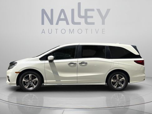 Used 2019 Honda Odyssey Touring image 2