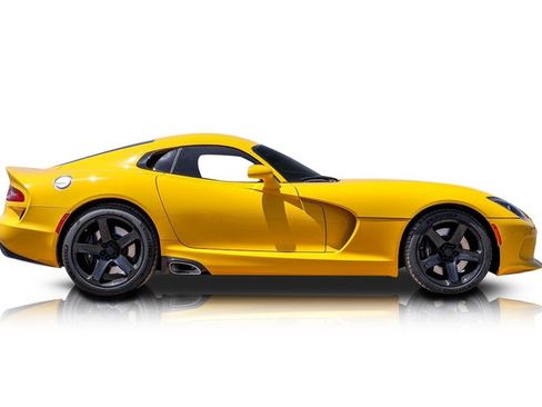 Used 2014 SRT Viper SRT-10 w/ Grand Touring Package RWD image 2