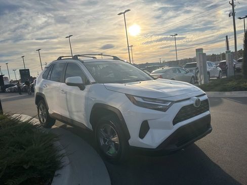 Used 2024 Toyota RAV4 XLE image 3
