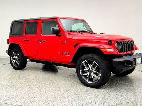 Used 2024 Jeep Wrangler Unlimited w/ Convenience Group AWD/4WD image 3