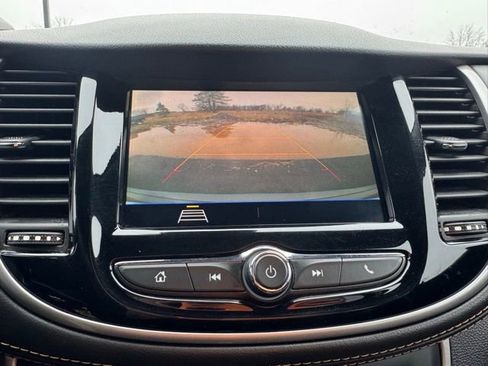 Used 2021 Chevrolet Trax LT image 27