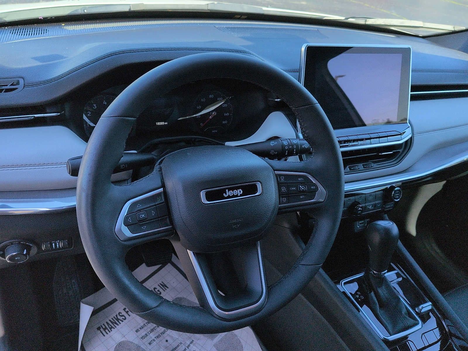 Used 2023 Jeep Compass Limited AWD/4WD image 9