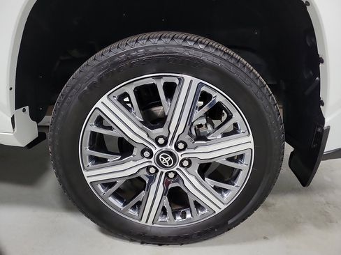 Certified 2025 Toyota Sequoia Capstone image 8