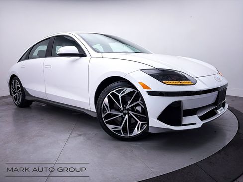 Used 2023 Hyundai Ioniq 6 SEL RWD image 1