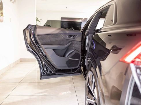 Used 2022 Audi RS Q8 w/ Carbon Optic Package image 36
