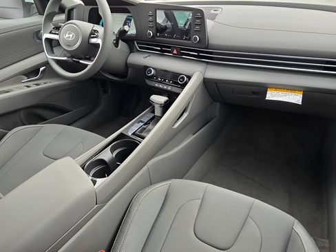 New 2026 Hyundai Elantra Hybrid FWD image 27