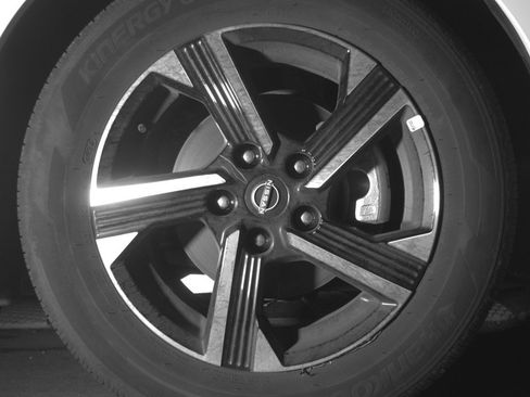 Used 2025 Nissan Sentra SV FWD image 10