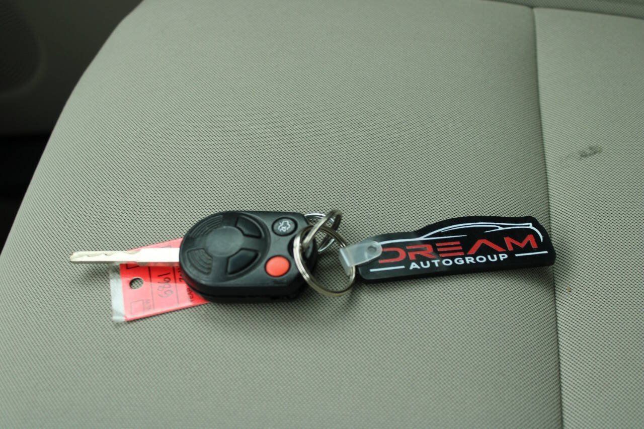 Used 2014 Ford C-MAX SE FWD image 33