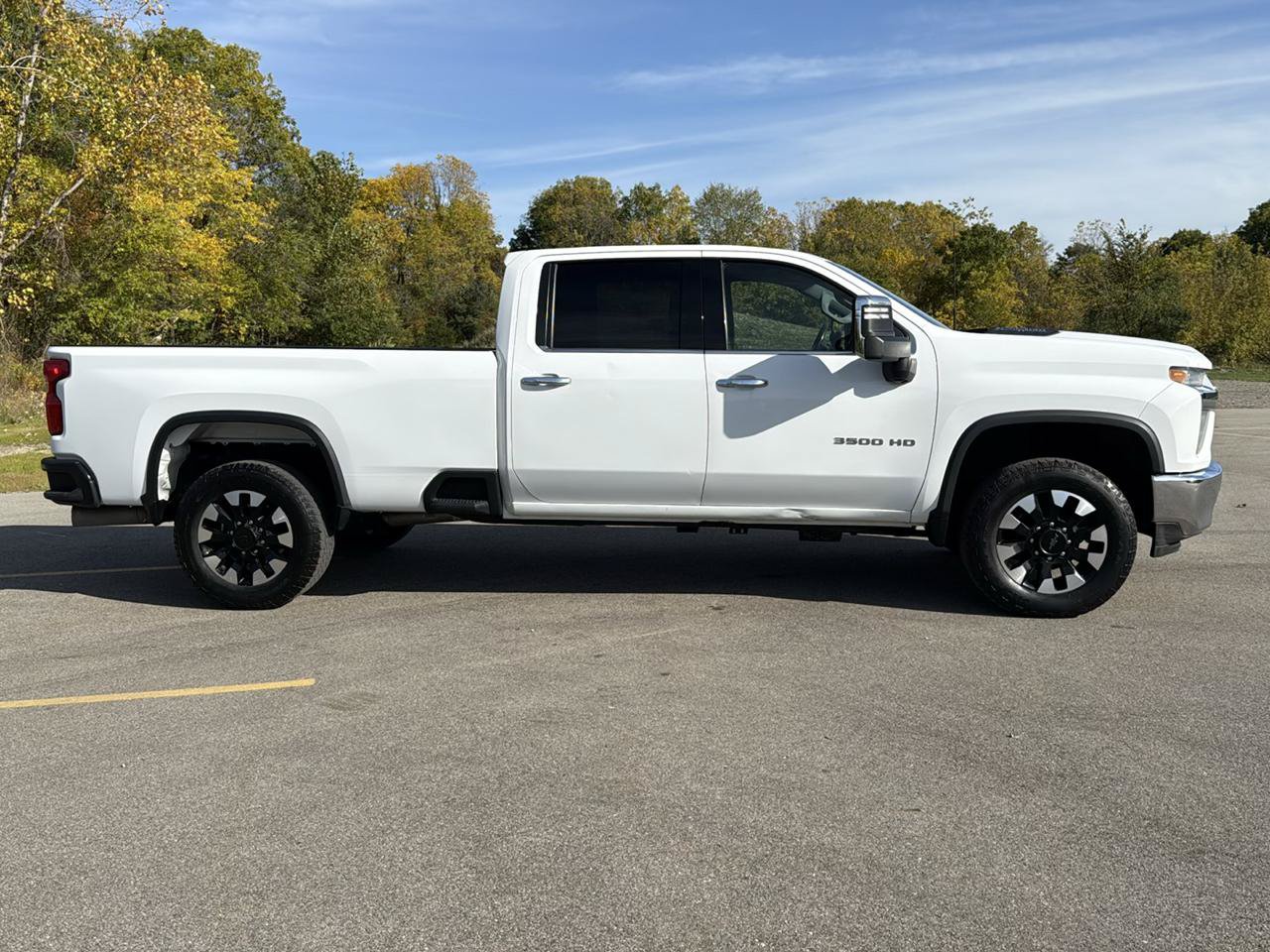 Used 2022 Chevrolet Silverado 3500 LTZ AWD/4WD image 4