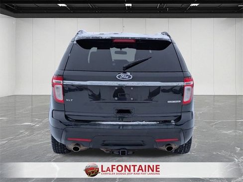 Used 2013 Ford Explorer XLT image 4