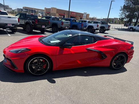 Used 2023 Chevrolet Corvette Stingray Premium Conv w/ Z51 Performance Package image 2