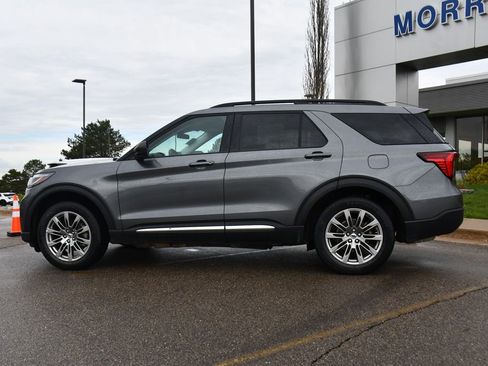 Certified 2025 Ford Explorer Active w/ Active Comfort Package AWD/4WD image 3
