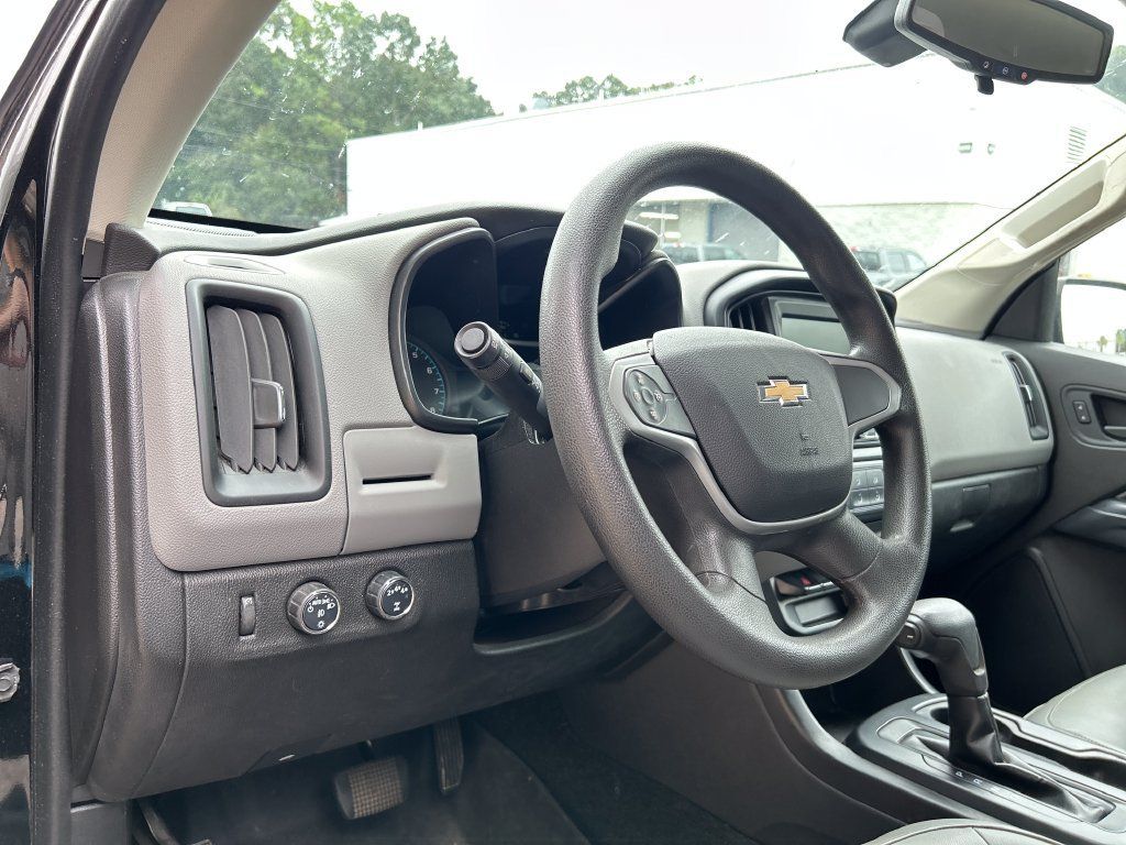 Used 2017 Chevrolet Colorado W/T w/ WT Convenience Package AWD/4WD image 10