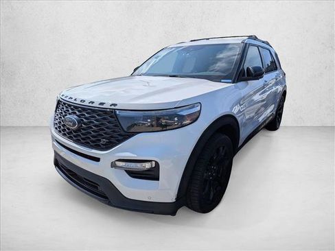 Used 2022 Ford Explorer ST w/ Equipment Group 401A AWD/4WD image 2