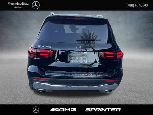 New 2026 Mercedes-Benz GLB 250 image 5