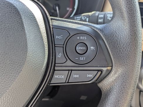 Certified 2025 Toyota RAV4 XLE image 23