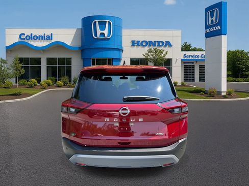 Used 2022 Nissan Rogue S image 5