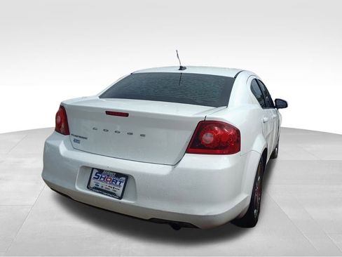 Used 2011 Dodge Avenger Mainstreet image 4