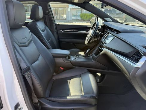 Used 2023 Cadillac XT5 Premium Luxury FWD image 9