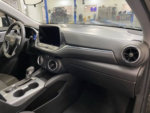 Used 2023 Chevrolet Blazer LT image 15
