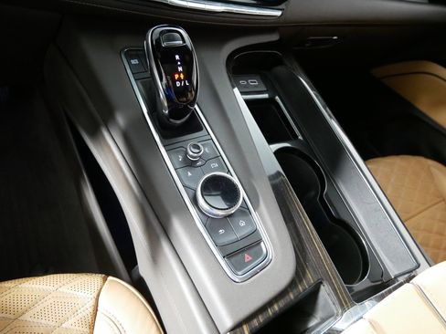 Used 2021 Cadillac Escalade ESV Premium Luxury AWD/4WD image 24
