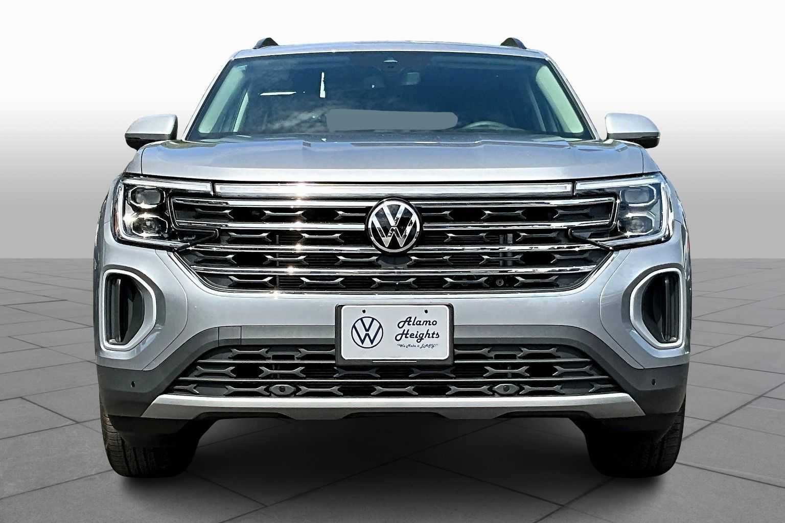 New 2026 Volkswagen Atlas SE FWD image 3