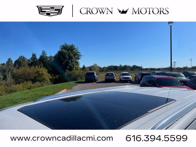 Certified 2024 Cadillac Escalade Premium Luxury Platinum w/ LPO, Floor Liner Package AWD/4WD image 9