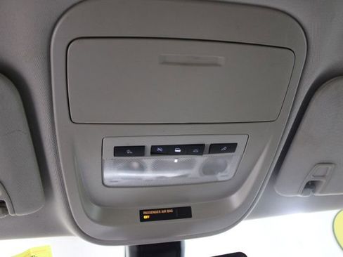 Used 2017 GMC Canyon SLT w/ Trailering Package image 43