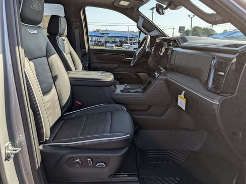 New 2026 GMC Sierra 2500 AT4X w/ AT4X AEV Edition AWD/4WD image 35