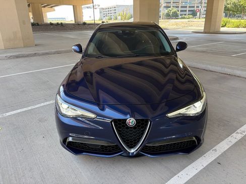 Used 2017 Alfa Romeo Giulia Ti w/ TI 19" Sport Package RWD image 3