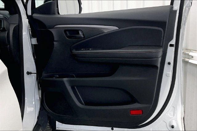 Certified 2022 Honda Passport TrailSport image 22