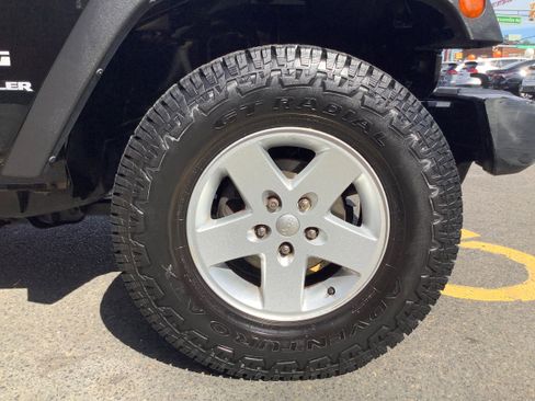 Used 2017 Jeep Wrangler Sport AWD/4WD image 20