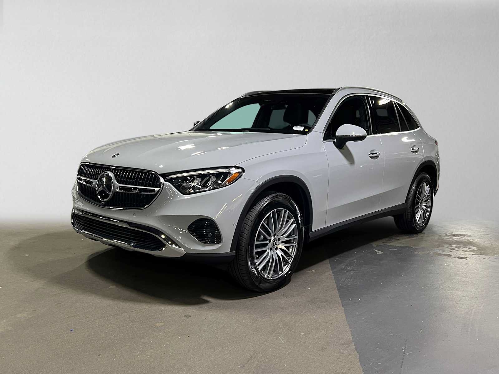 Used 2026 Mercedes-Benz GLC 300 4MATIC image 7