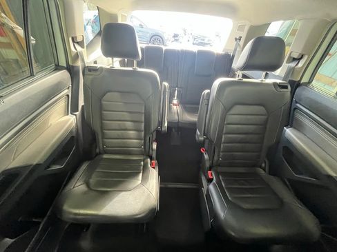 Certified 2021 Volkswagen Atlas SEL Premium image 28