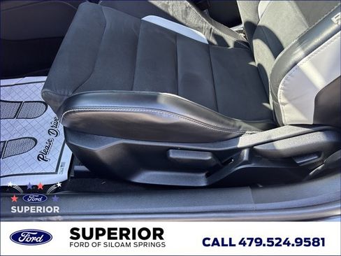 Used 2020 Ford Mustang Shelby GT500 w/ Technology Package RWD image 17