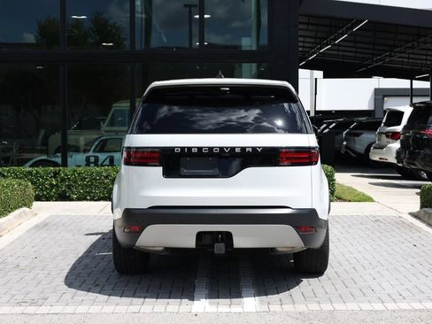 Used 2024 Land Rover Discovery S AWD/4WD image 6