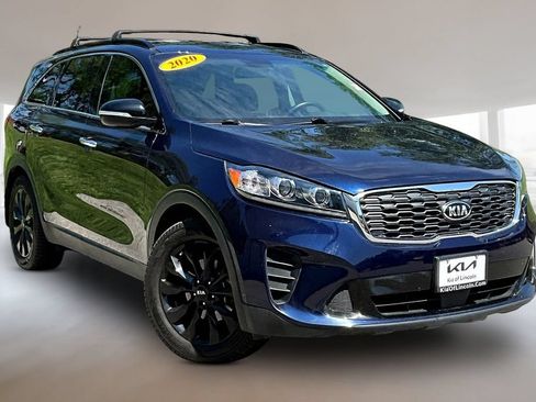 Used 2020 Kia Sorento S FWD image 3