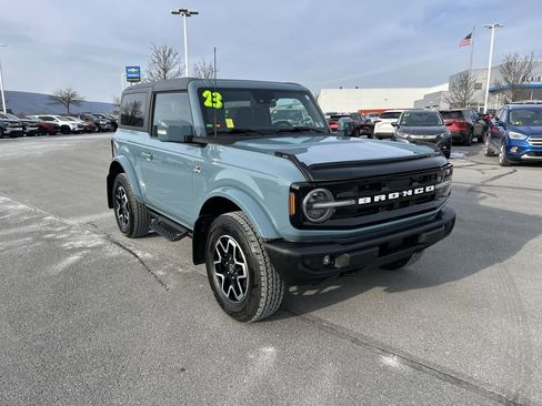 Used 2023 Ford Bronco Outer Banks image 1