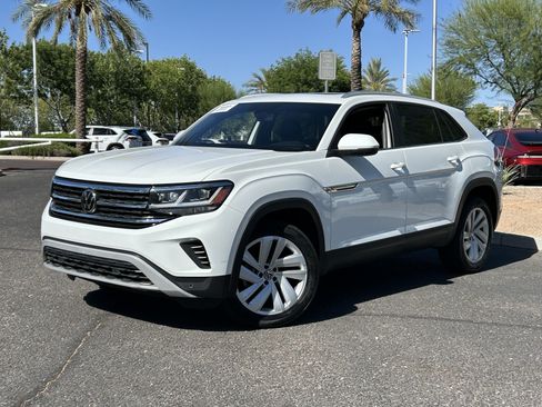 Used 2023 Volkswagen Atlas Cross Sport SE w/ Panoramic Sunroof Package FWD image 31