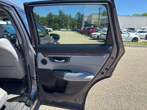 Used 2018 Honda CR-V Touring image 14