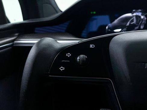 Used 2022 Tesla Model X Plaid image 28