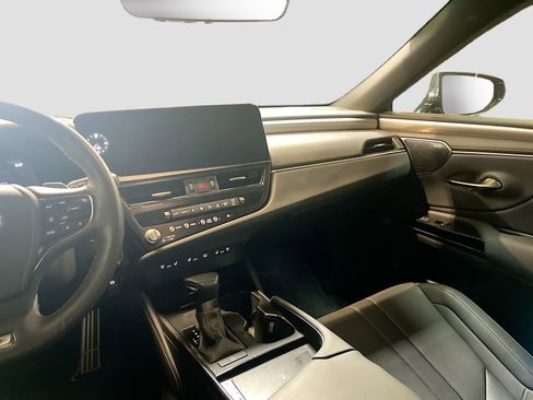 Used 2024 Lexus ES 350 F Sport w/ Accessory Package (Z2) FWD image 25