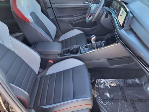 Used 2024 Volkswagen GTI Autobahn image 23