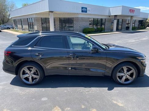 Used 2023 Genesis GV70 3.5T Sport w/ Sport Prestige Package AWD/4WD image 4