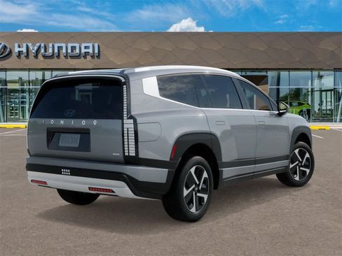 New 2026 Hyundai Ioniq 9 SE image 4