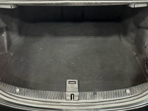 Used 2015 Mercedes-Benz C 300 Sedan image 27