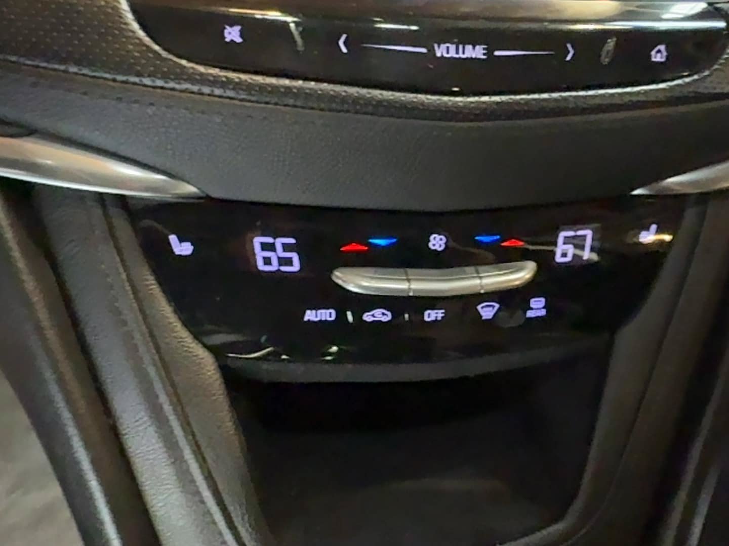 Used 2017 Cadillac XT5 Luxury w/ Driver Awareness Package AWD/4WD image 27
