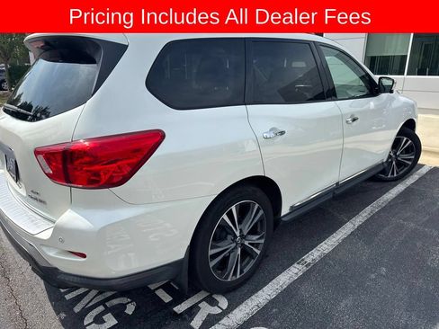 Used 2018 Nissan Pathfinder Platinum AWD/4WD image 5